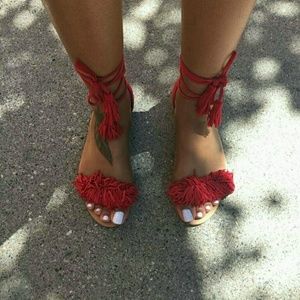 Meet your Posher, Sheldene